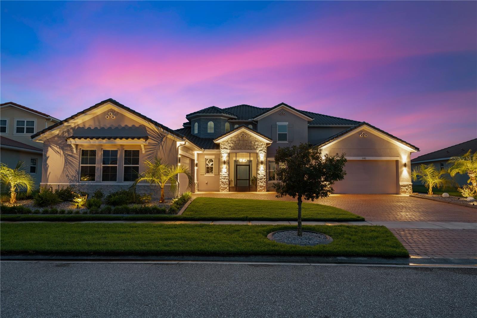 840 SPINNAKER WAY