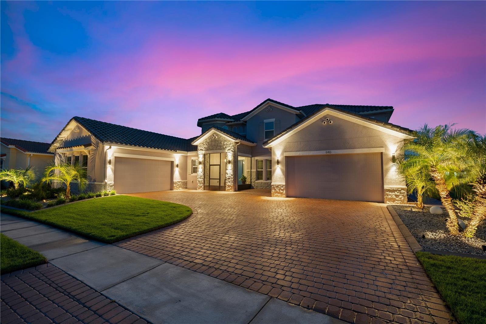 840 SPINNAKER WAY