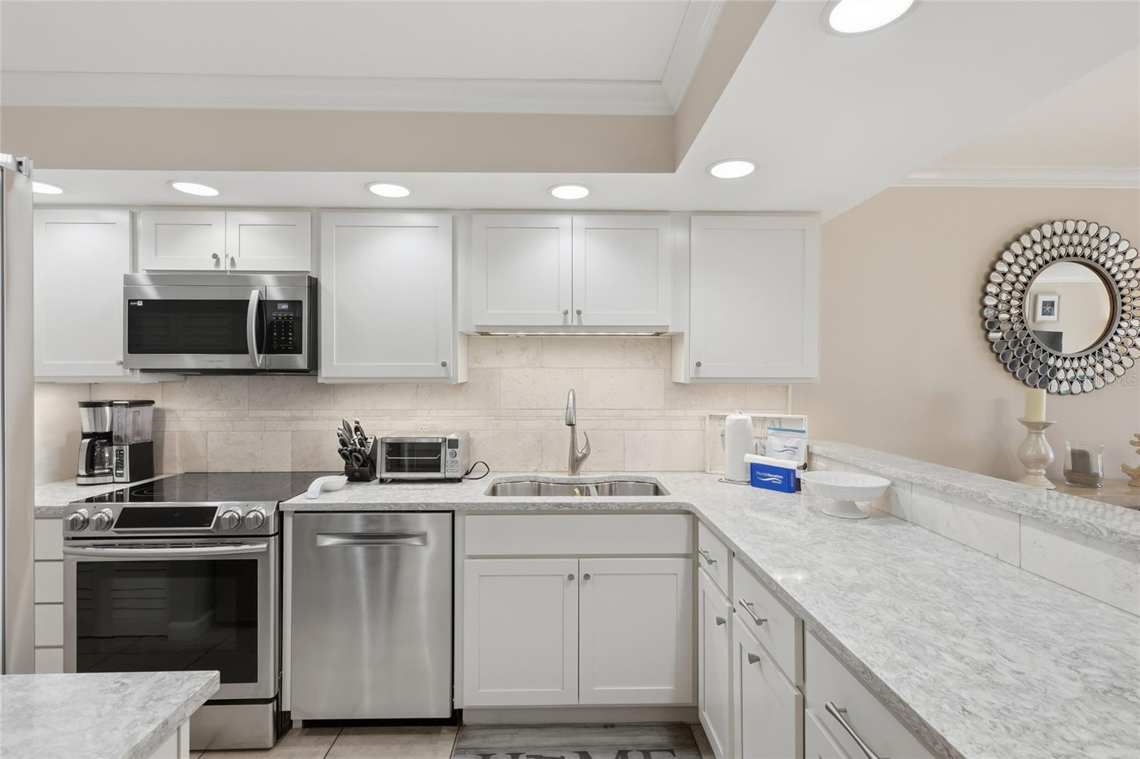 SEAPLACE III - Residential