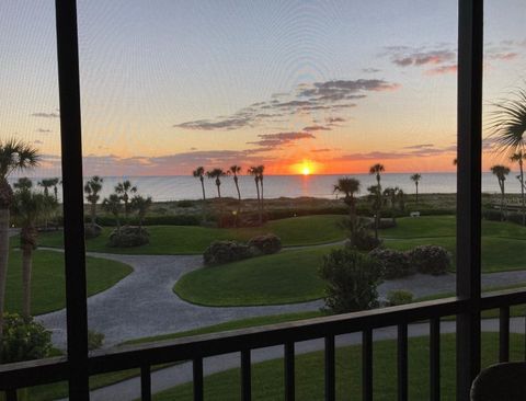 Photo of 1975 Gulf Of Mexico Drive #G4-309, Longboat Key, FL 34228 (MLS # A4676819)