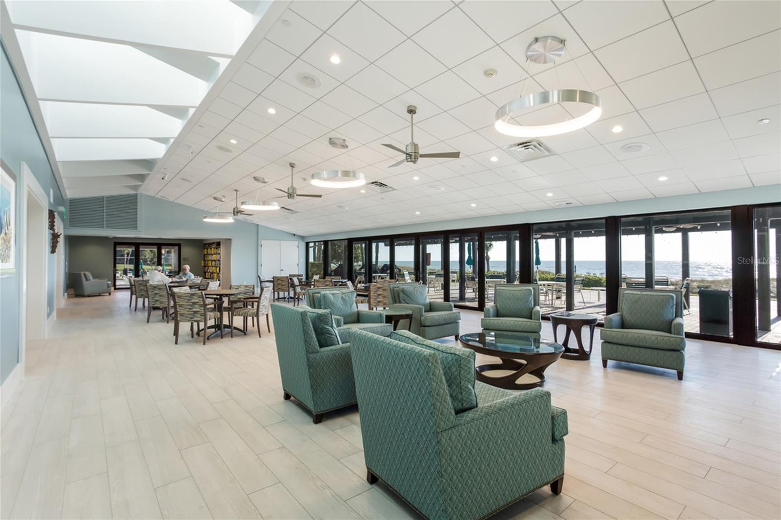 SEAPLACE III - Residential