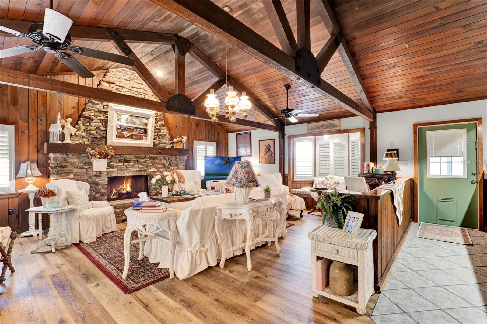 FRUITLAND PARK BANZHAFS HOMESITES - Residential