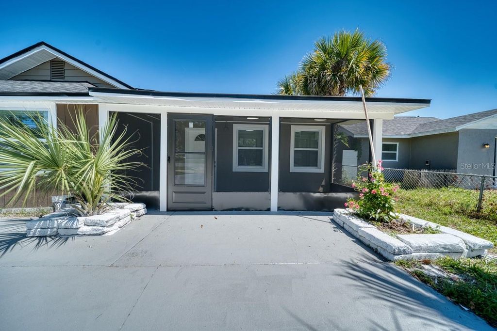 Photo of 5405 Old Cheney Highway, Orlando, FL 32807 (MLS # S5150109)