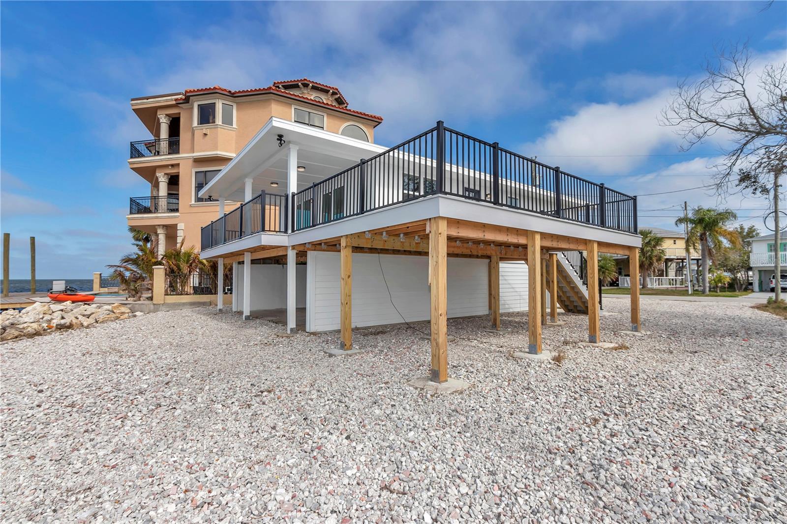 DRIFTWOOD ISLES - Residential