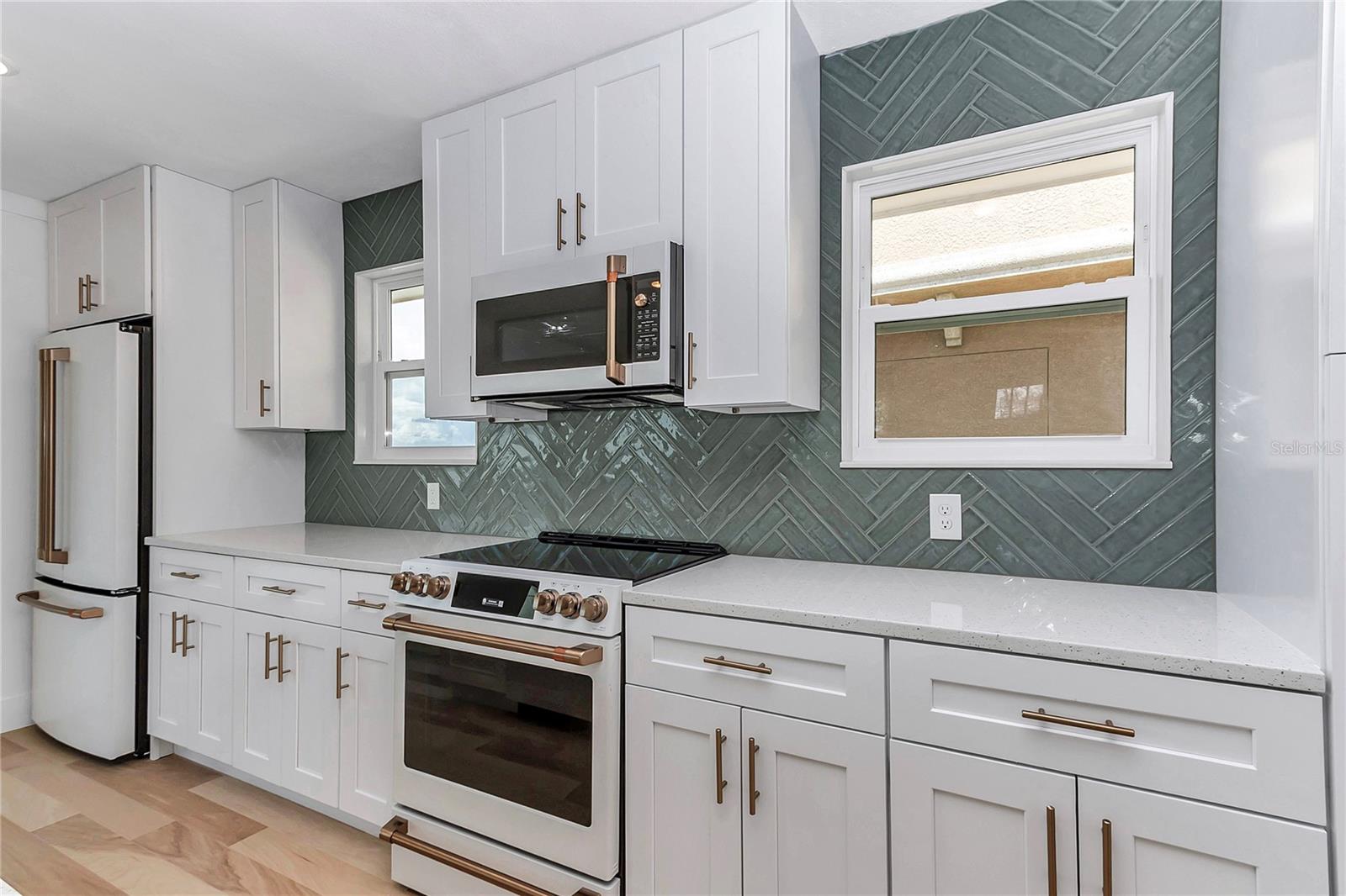 DRIFTWOOD ISLES - Residential