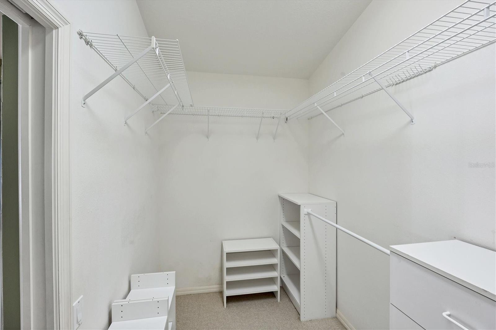 PELICAN POINTE GOLF & COUNTRY CLUB - Residential