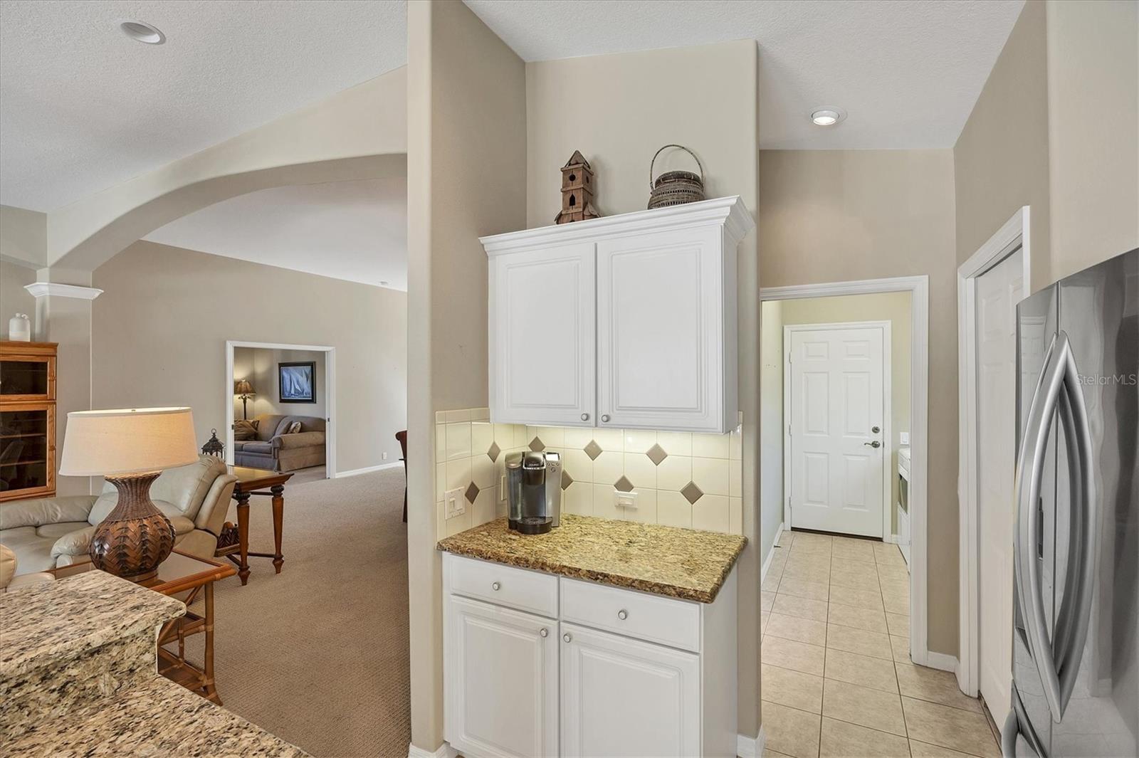 PELICAN POINTE GOLF & COUNTRY CLUB - Residential