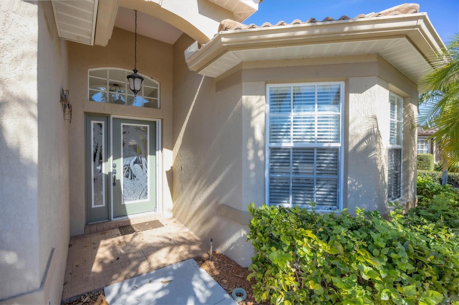 PELICAN POINTE GOLF & COUNTRY CLUB - Residential