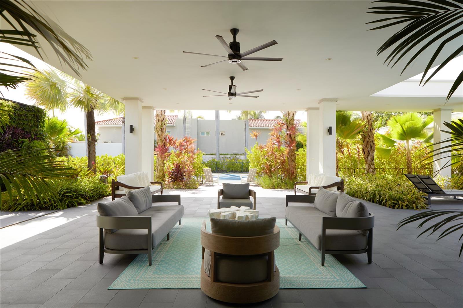 DORADO BEACH EAST - Residential