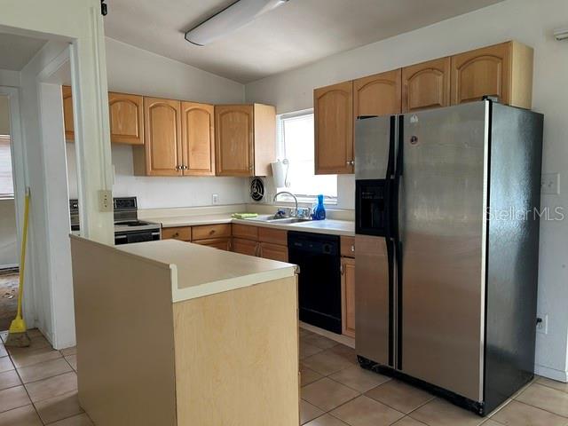 KENSINGTON PARK - Residential