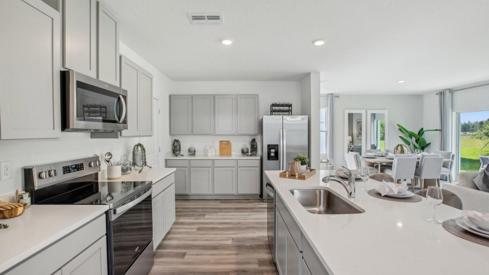 SUMMIT VIEW - Residential