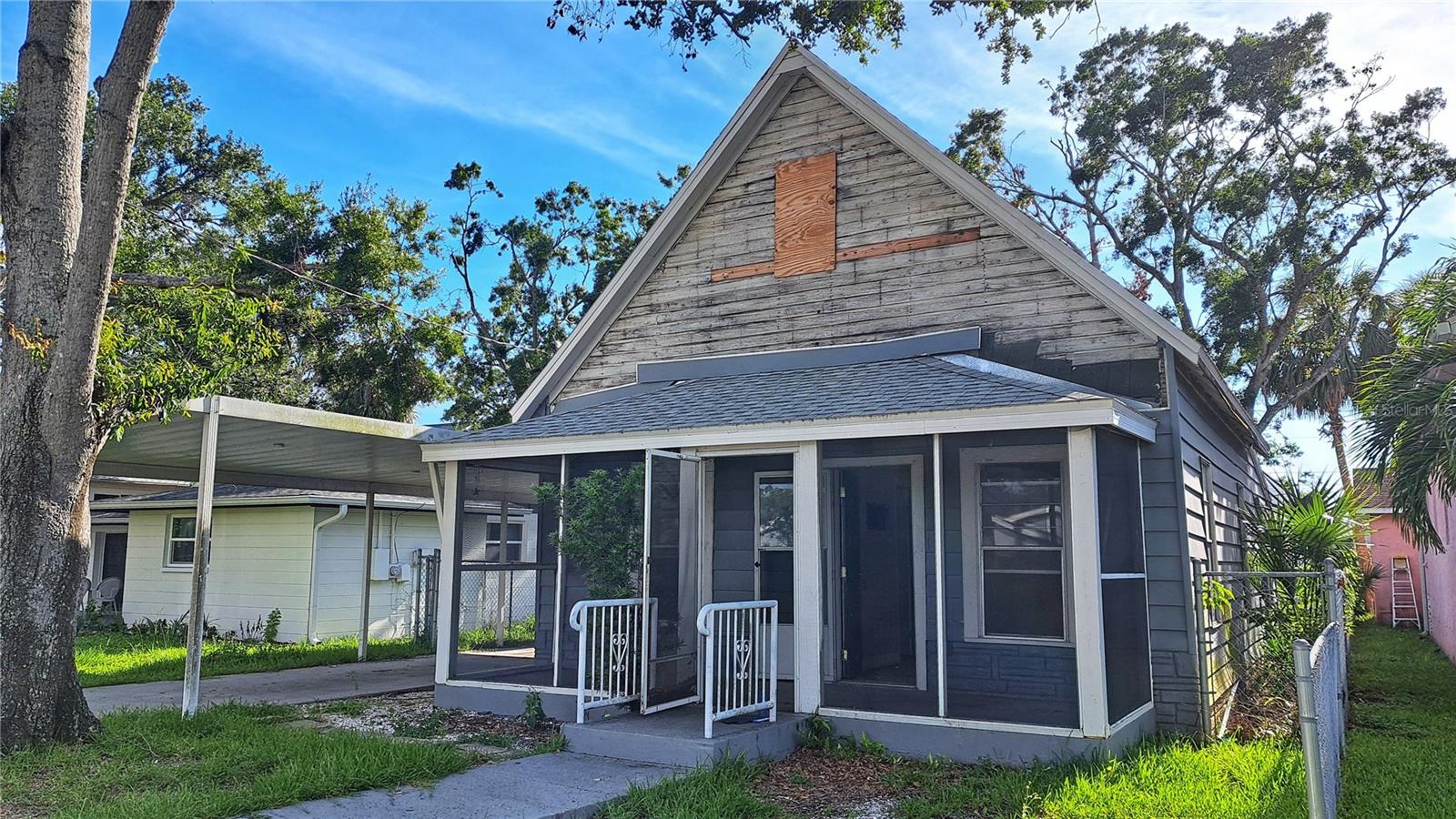 Investors! Seize the opportunity to own a piece of South Tampa in a rapidly growing residential neighborhood with many new builds. One of Tampa's oldest neighborhoods: Plat Book 1! Property boasts easy access to major highways, shopping, dining, top-rated schools, and MacDill Air Force Base. Sold for land value only.