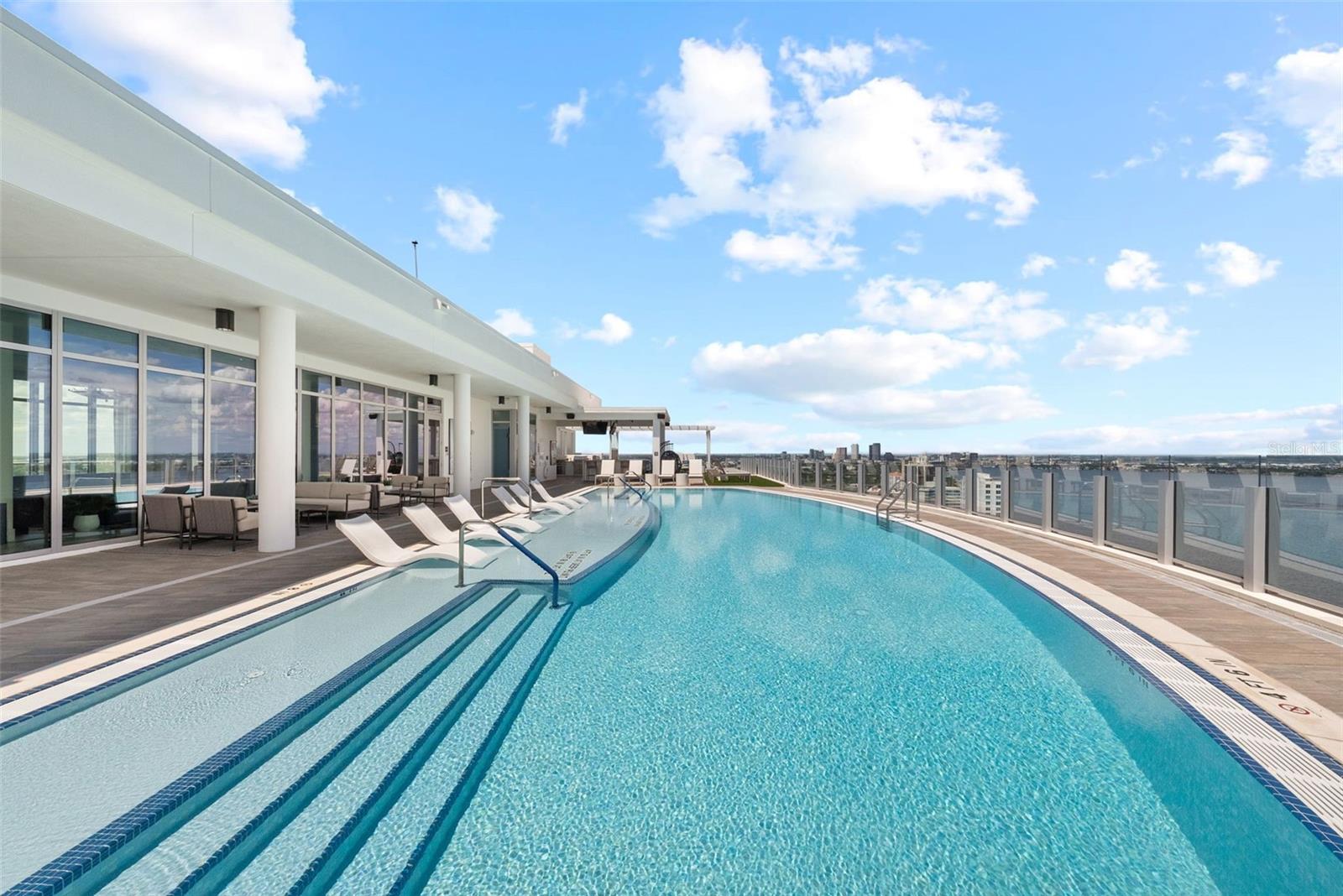 ALTURA BAYSHORE - Residential