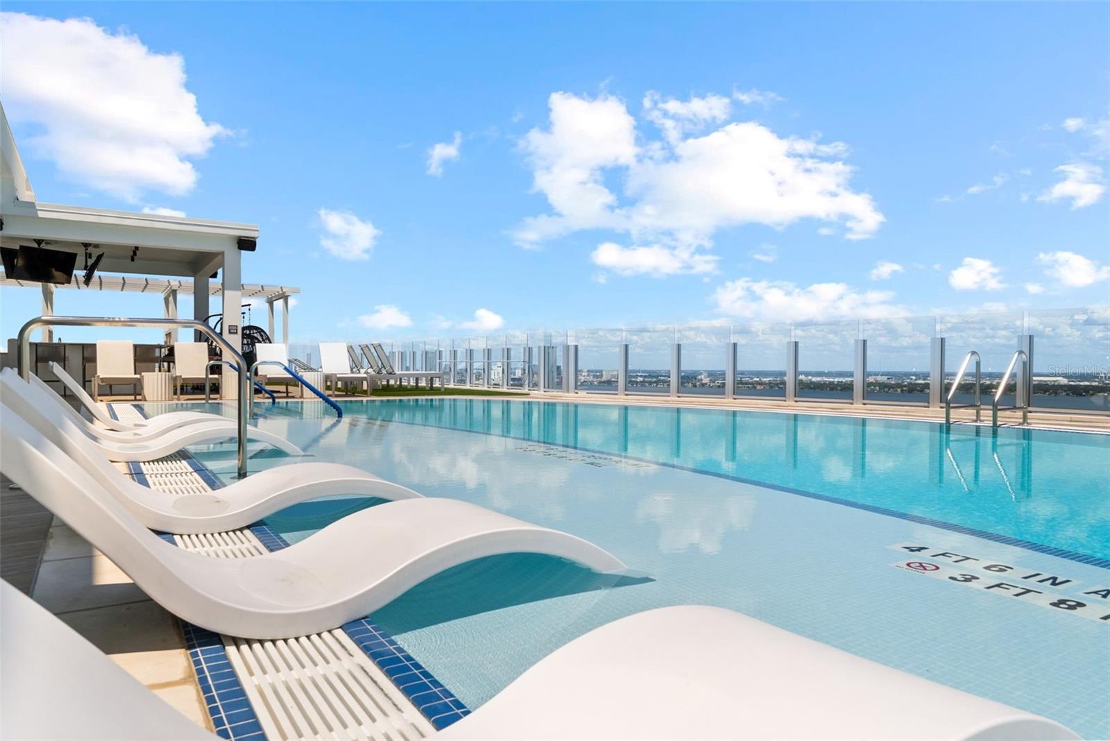 ALTURA BAYSHORE - Residential