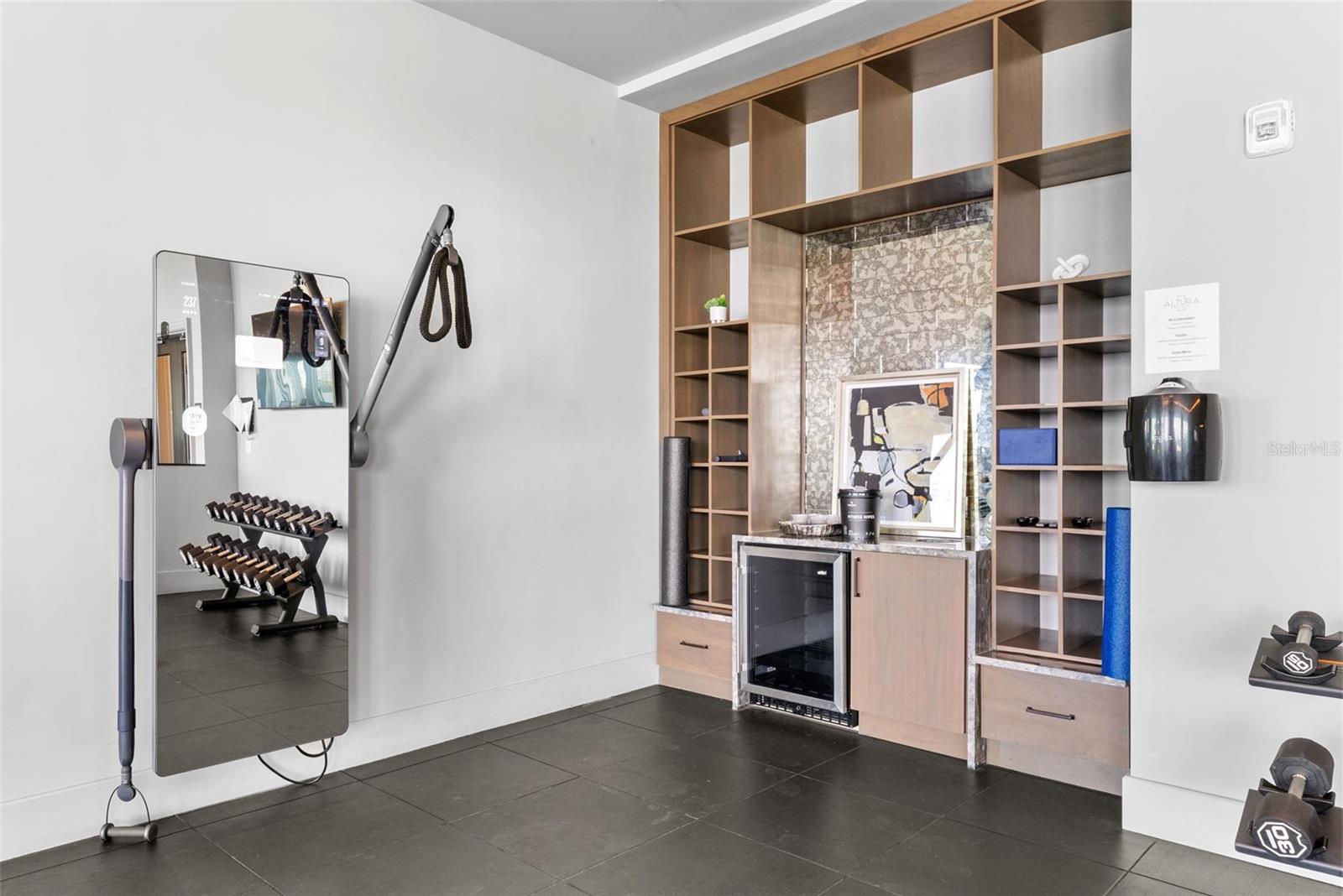 ALTURA BAYSHORE - Residential