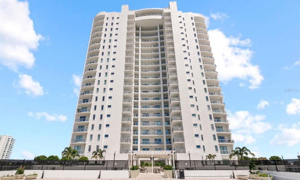 Photo of 2910 W Barcelona Street #501, Tampa, FL 33629 (MLS # TB8465100)