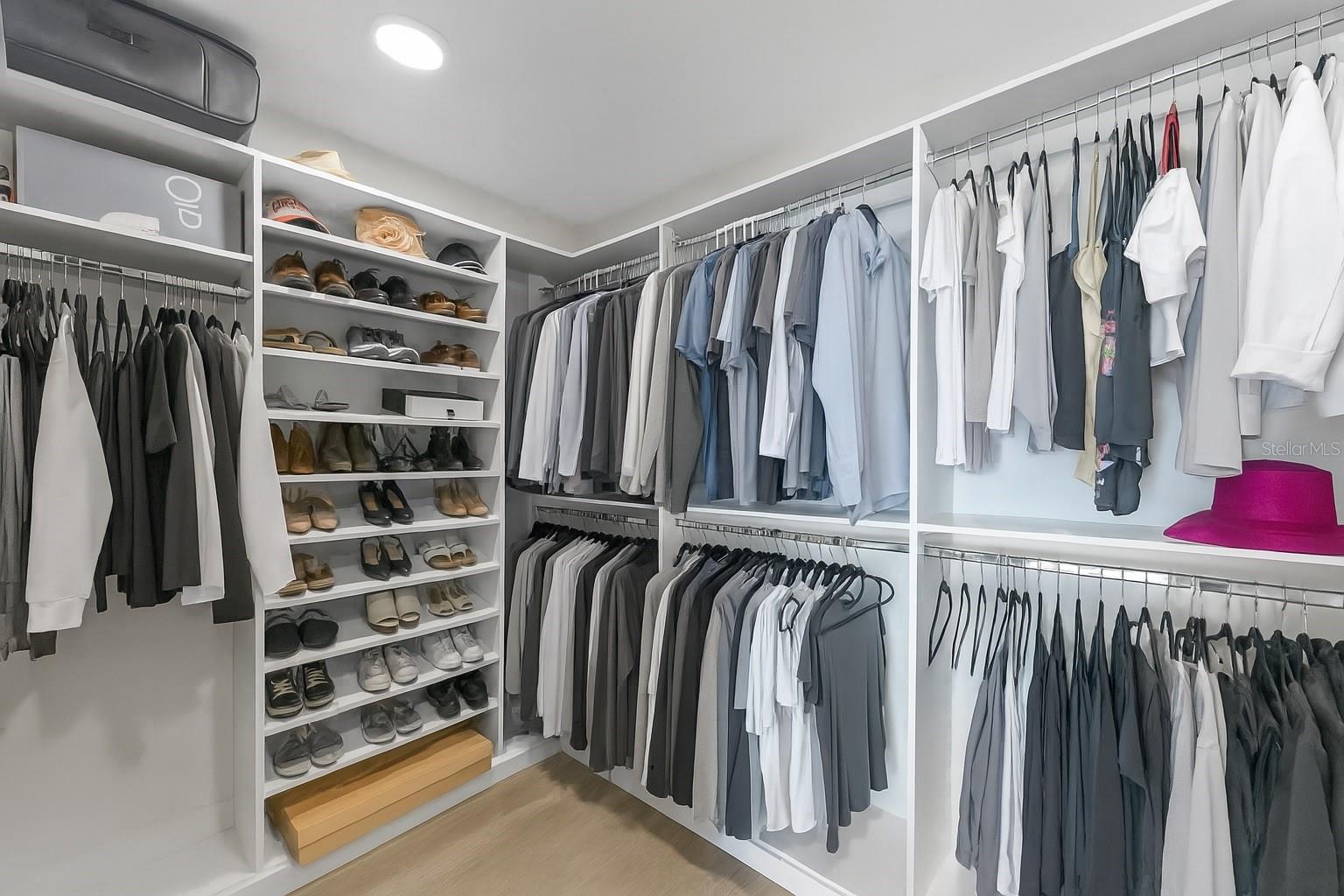 ALTURA BAYSHORE - Residential