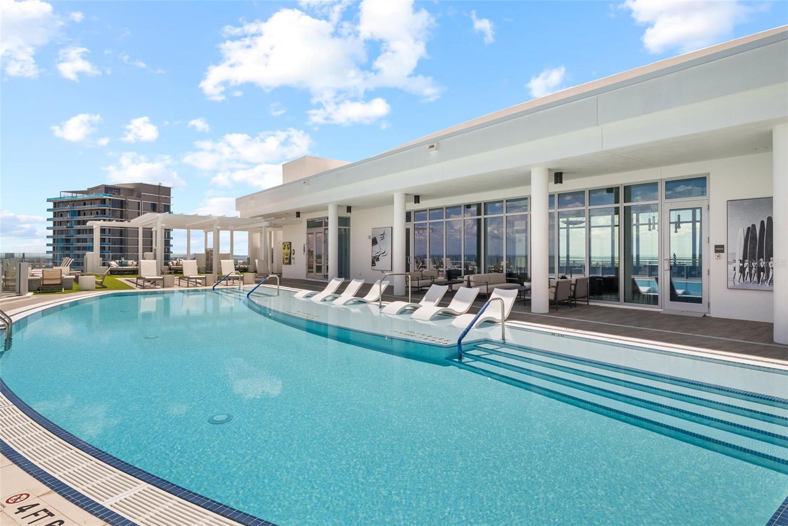 ALTURA BAYSHORE - Residential