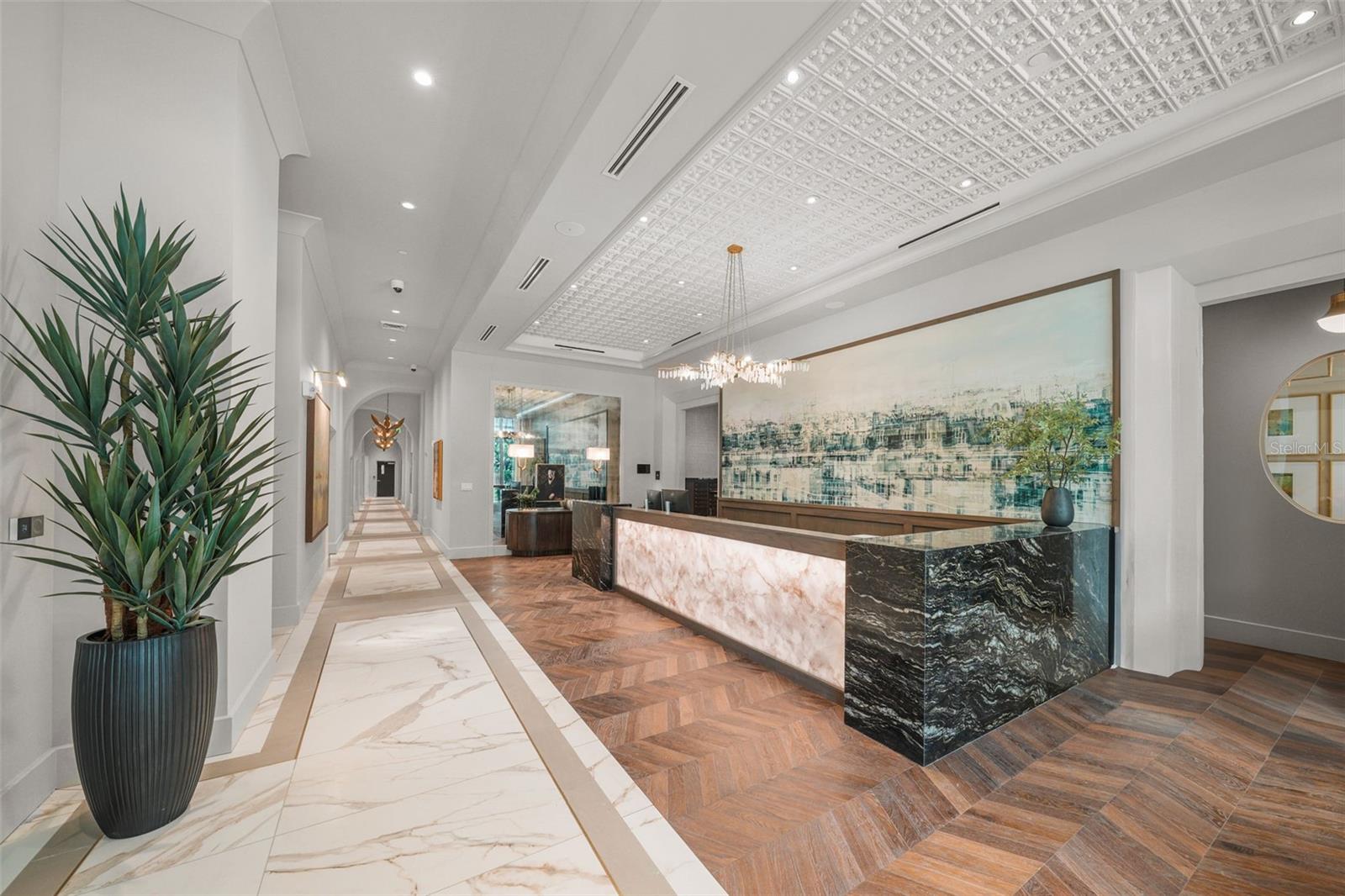 ALTURA BAYSHORE - Residential