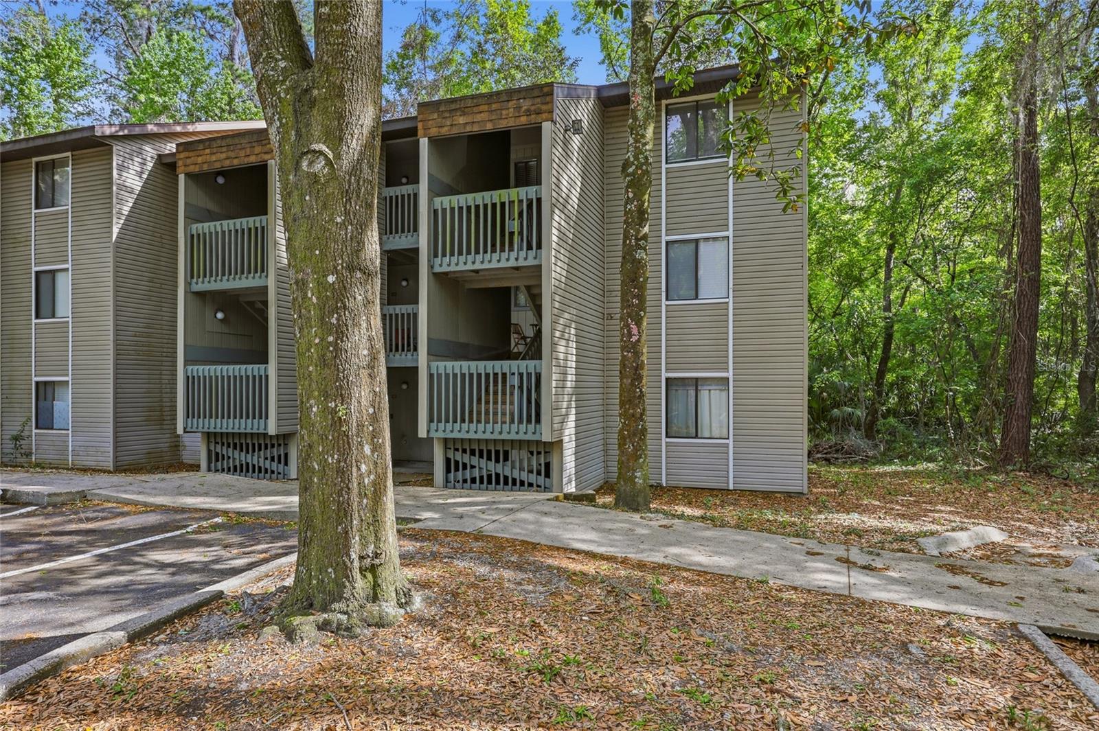 TREEHOUSE VILLAGE - Residential