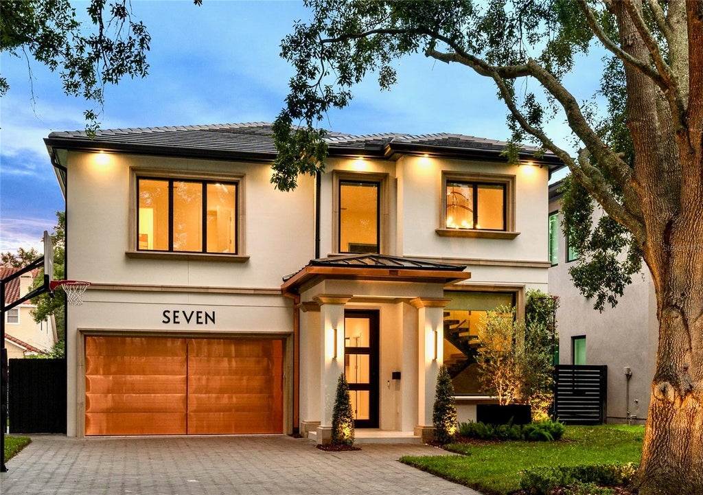 Photo of 7 W New Hampshire Street, Orlando, FL 32804 (MLS # O6447595)