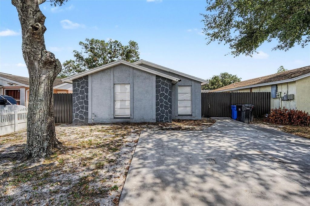 Photo of 9212 Spy Glass Court, Tampa, FL 33615 (MLS # TB8512103)