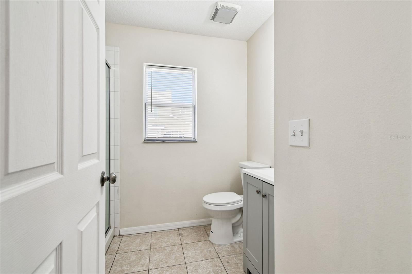 SUNSET POINTE TWNHMS - Residential