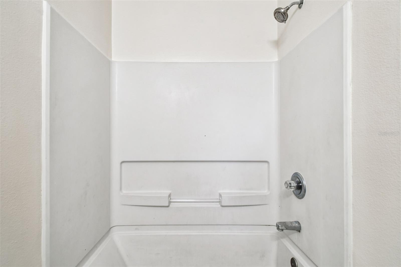 SUNSET POINTE TWNHMS - Residential