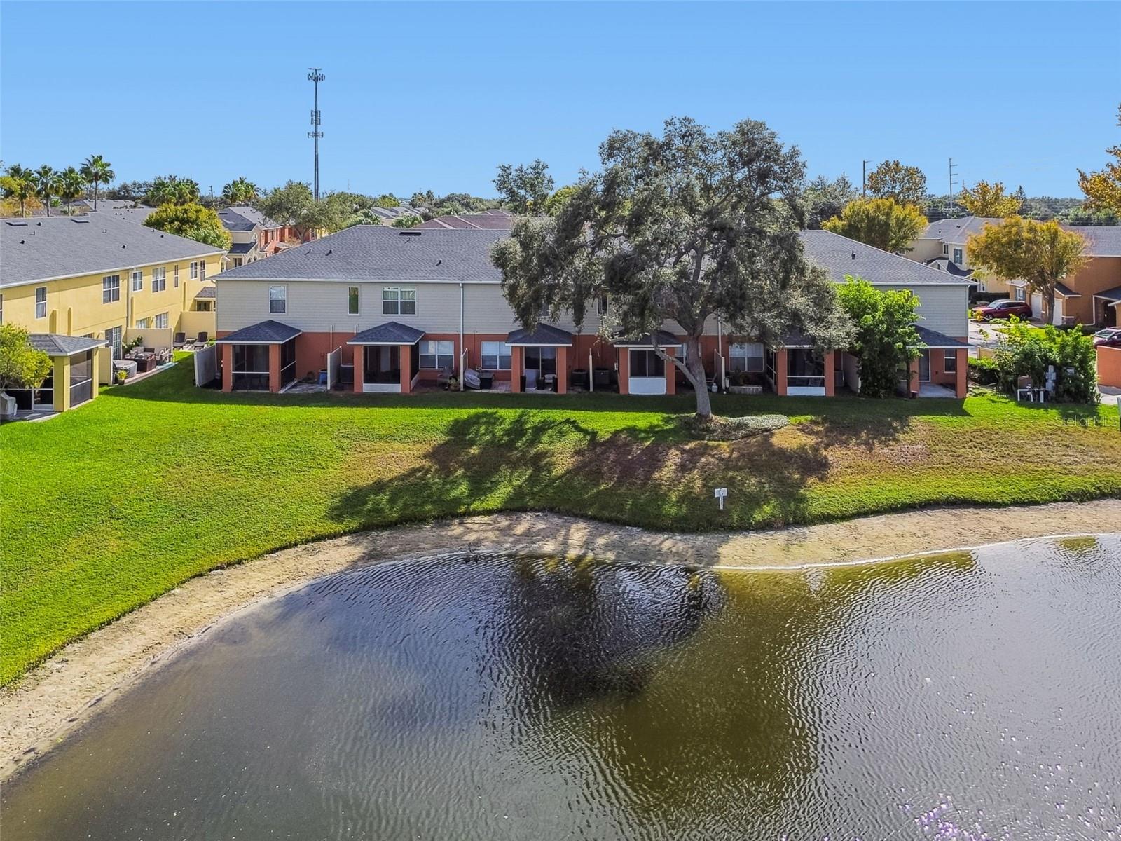 SUNSET POINTE TWNHMS - Residential