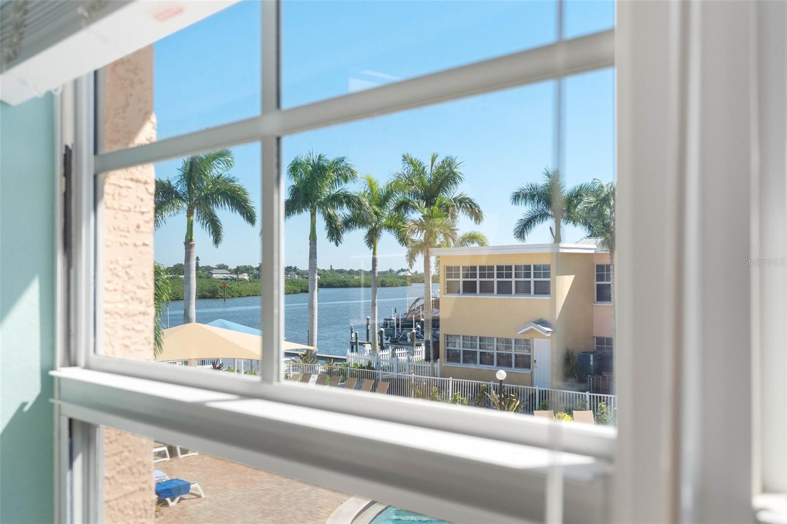 19417 GULF BOULEVARD B204