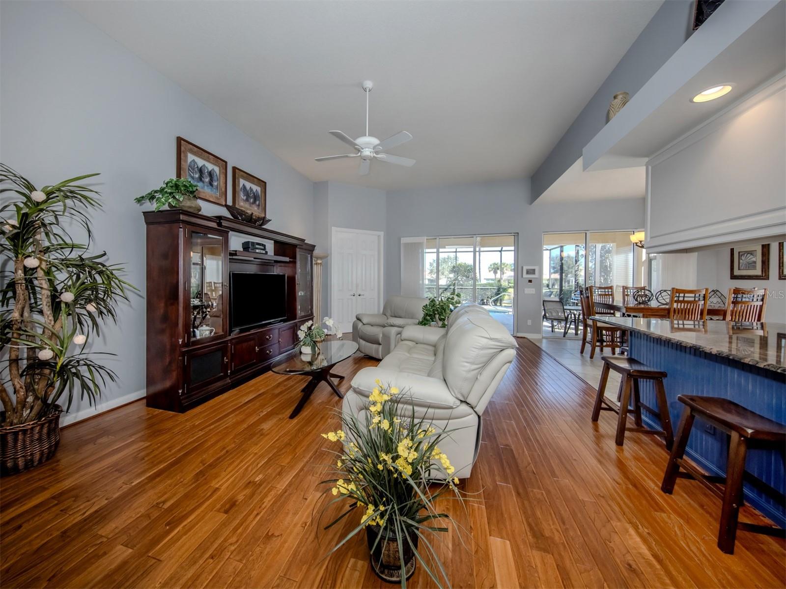 ISLANDWALK AT WEST VILLAGES PH 01B - Residential