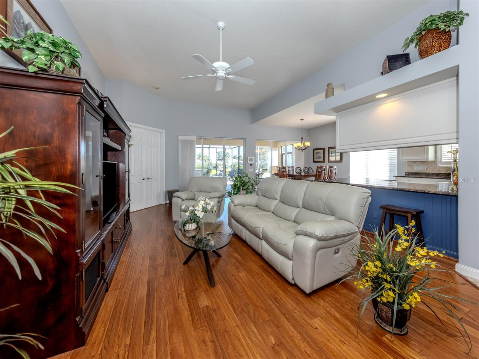 ISLANDWALK AT WEST VILLAGES PH 01B - Residential