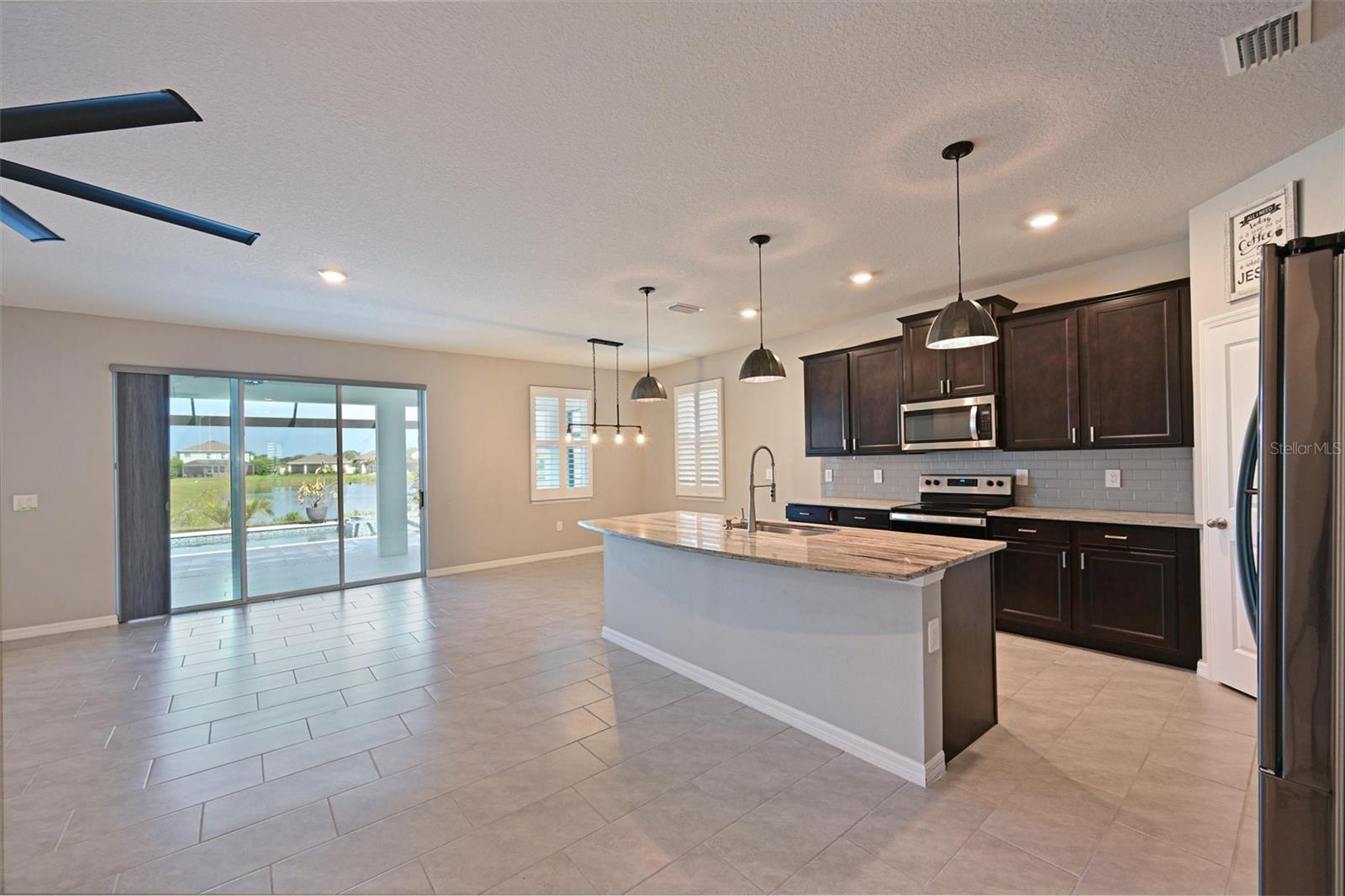 PROMENADE ESTATES PH I - Residential