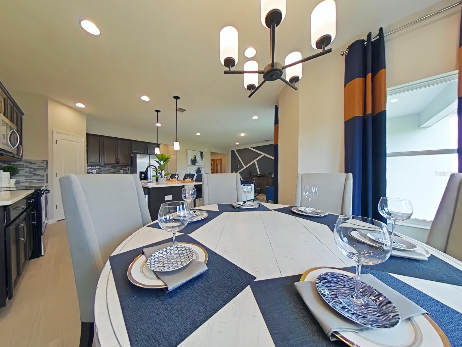 PRAIRIE OAKS - Residential