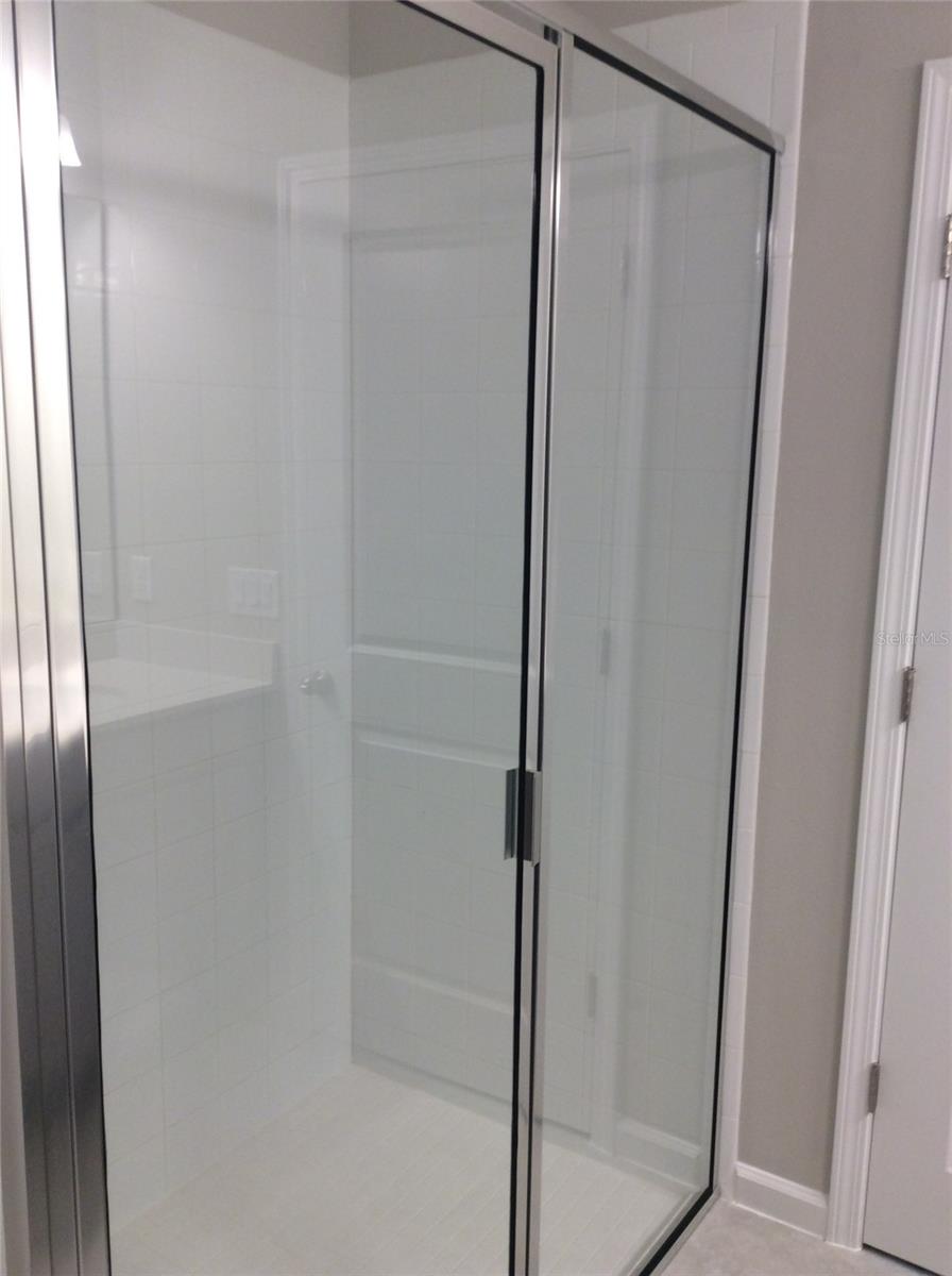 PRAIRIE OAKS - Residential