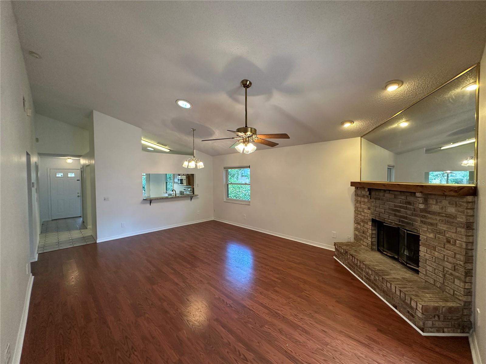 310 TANGERINE STREET