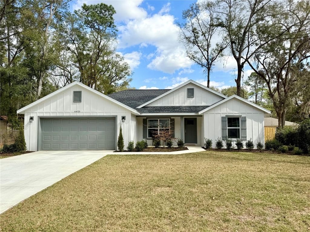 Photo of 6425 NW 62nd Terrace, Ocala, FL 34482 (MLS # OM719494)