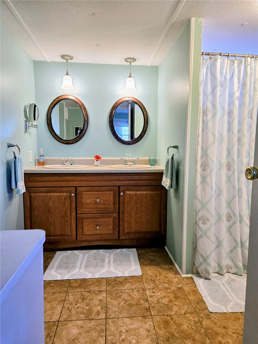 COUNTRY AIRE VILLAGE - Residential