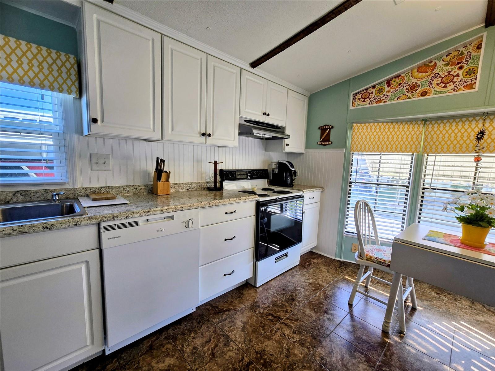 COUNTRY AIRE VILLAGE - Residential