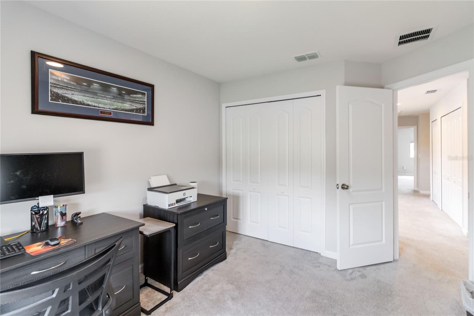 TOWNS AT LAKE MONROE COMMONS - Residential