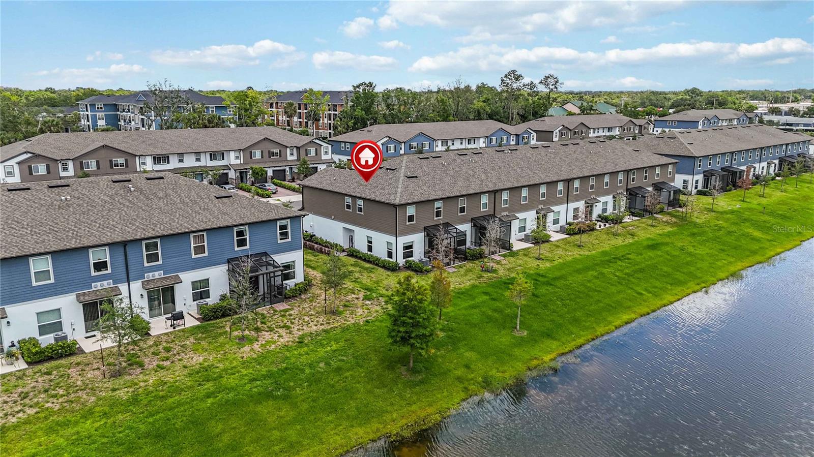 TOWNS AT LAKE MONROE COMMONS - Residential