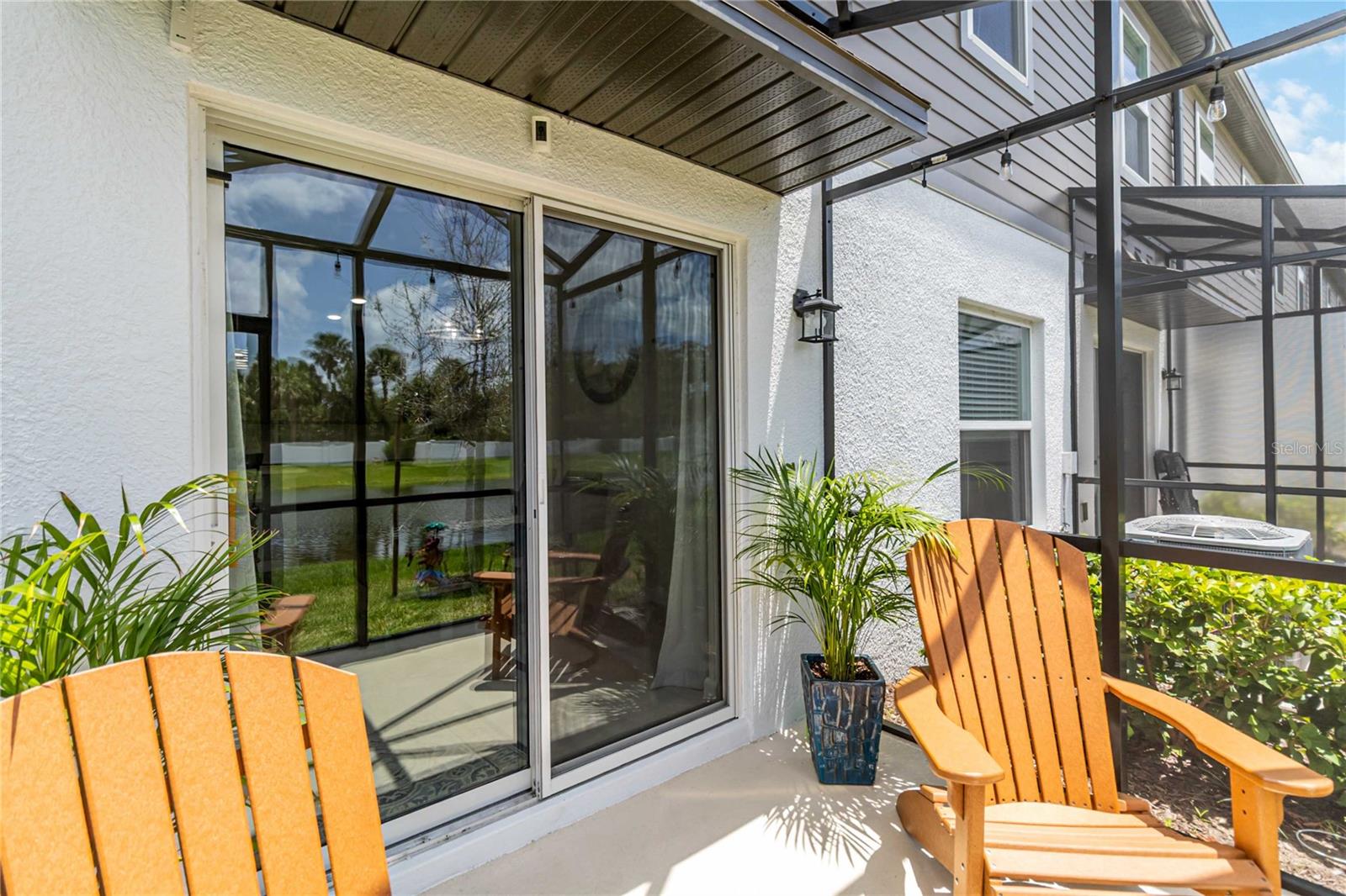 TOWNS AT LAKE MONROE COMMONS - Residential