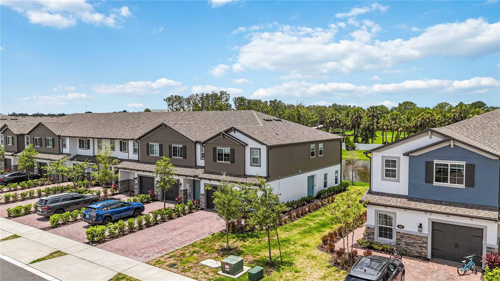 TOWNS AT LAKE MONROE COMMONS - Residential