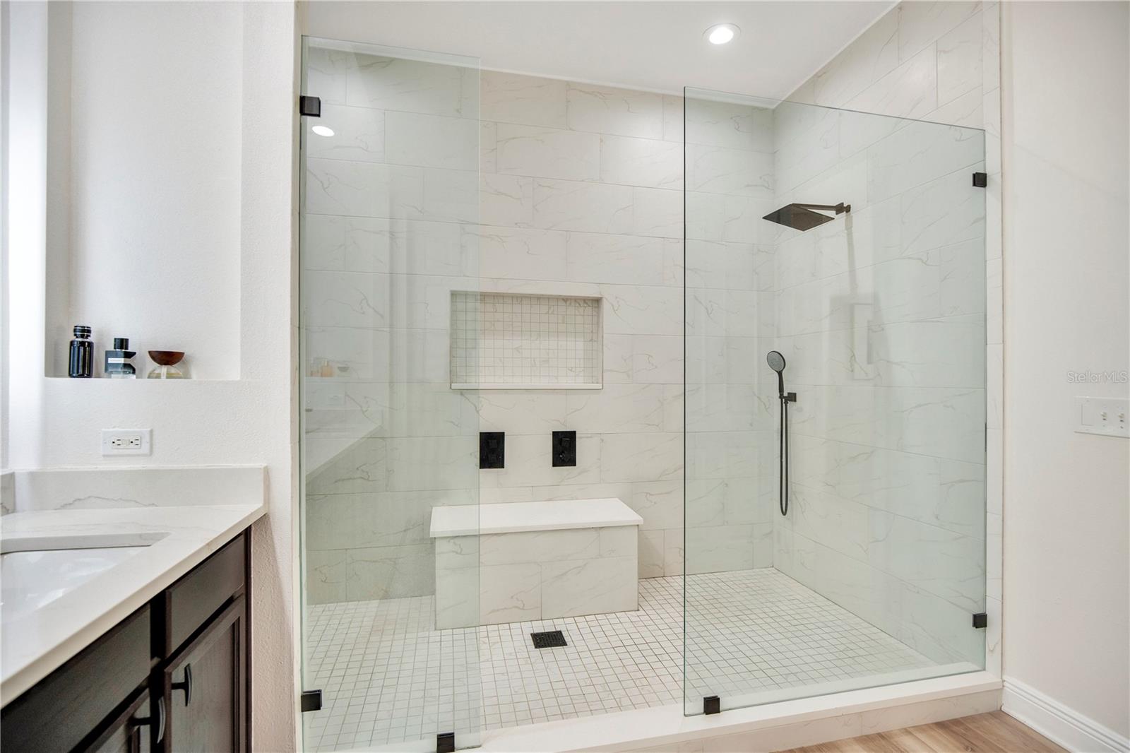 BALDWIN PARK UNIT 3 REP 1 - Residential