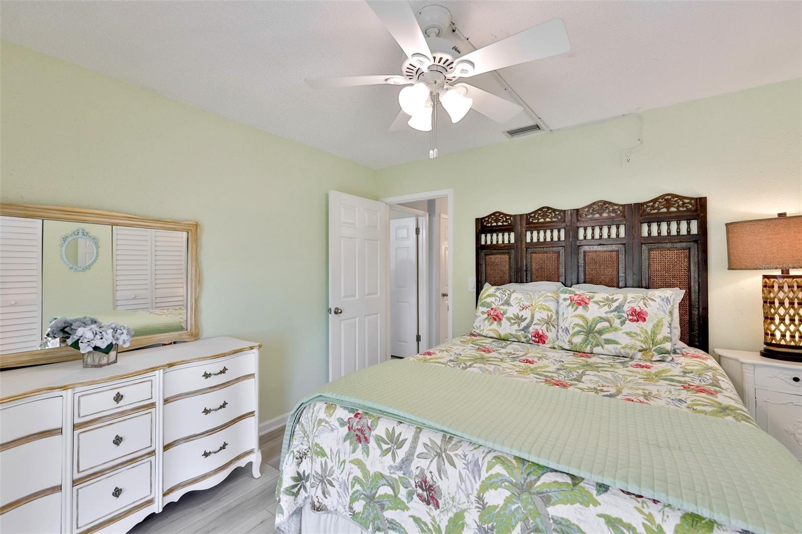 BOCA SHORES CONDO - Residential