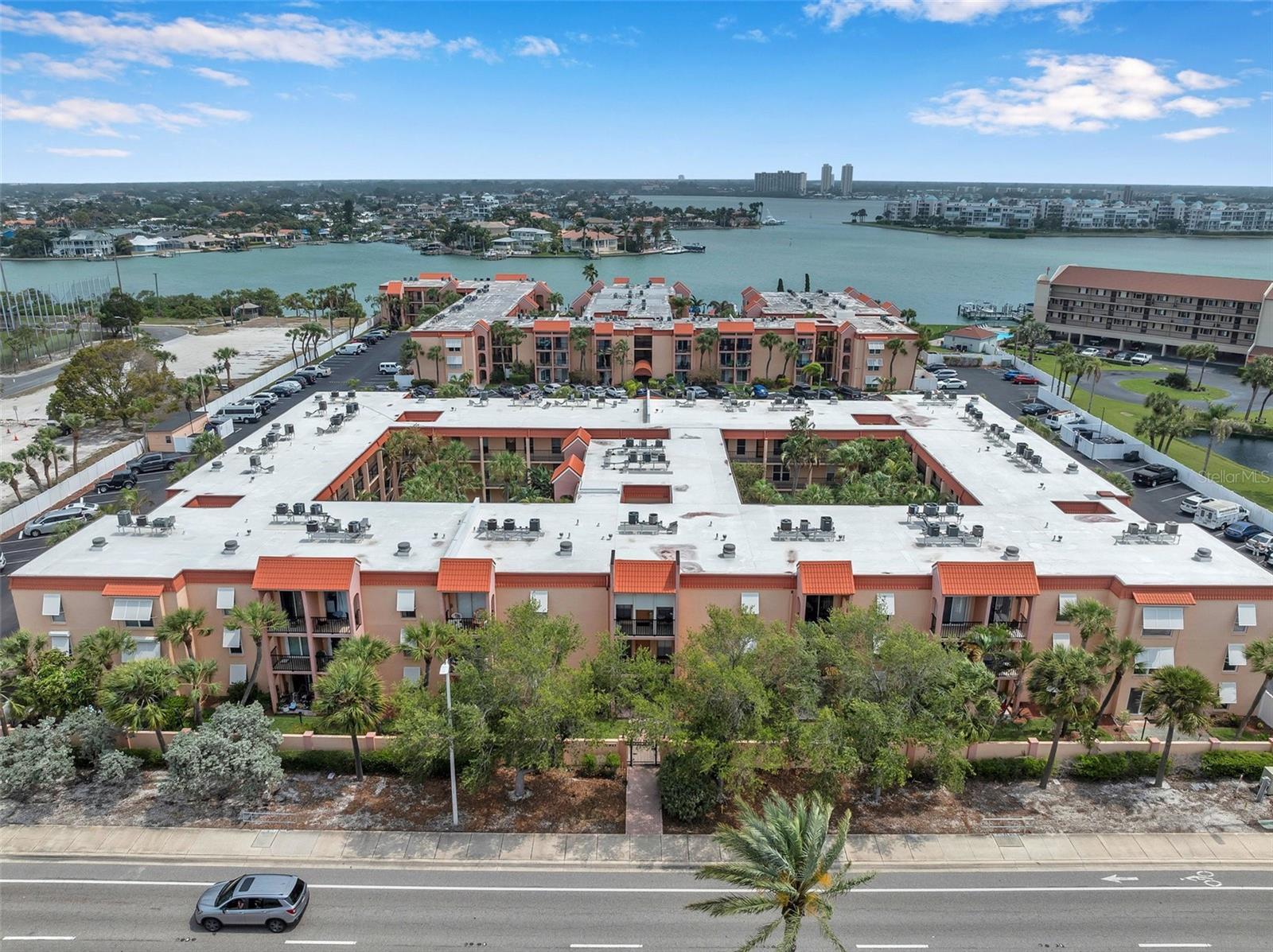 BOCA SHORES CONDO - Residential