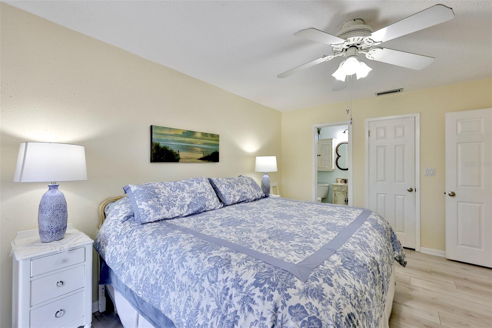 BOCA SHORES CONDO - Residential