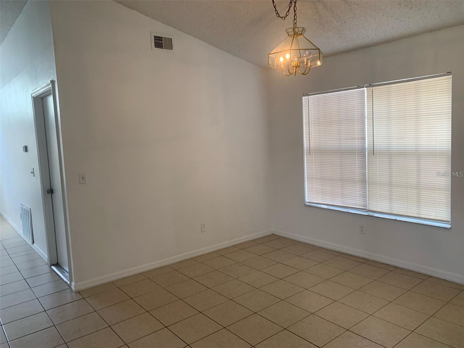 HUNTERS CREEK TR 145 PH 02 - Residential Lease