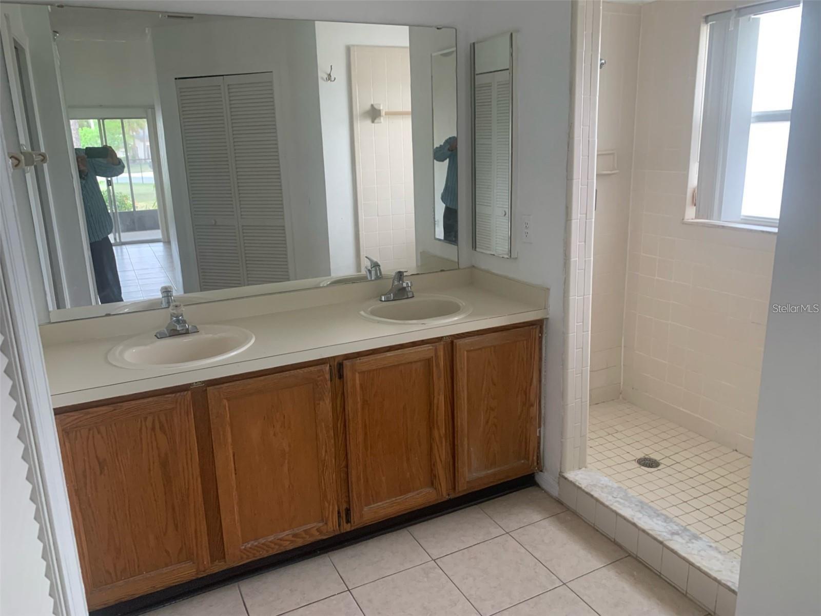 HUNTERS CREEK TR 145 PH 02 - Residential Lease