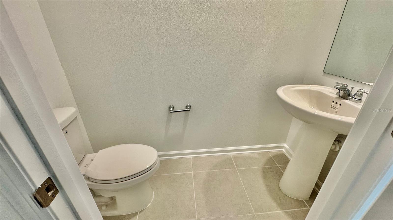 SOL VISTA - Residential Lease